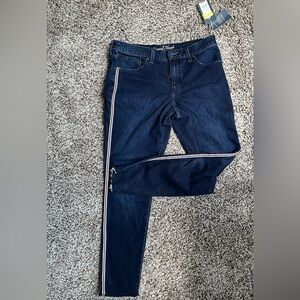 Universal Thread Jeans with Stripe